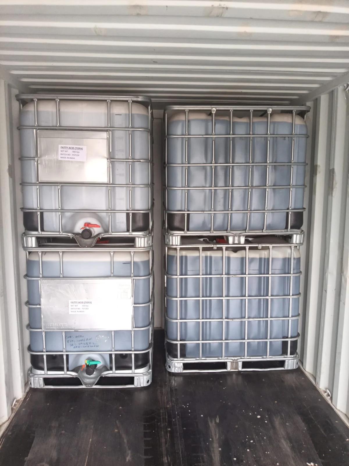 IBC Tanks & Palletized Cartons 1 - Prime Safe Logistics